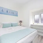 Cozy Oeiras Home For Beach, Lisbon & Cascais 度假居 *